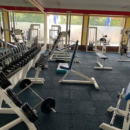 שלוכזי Zu Hause Am See - Pool, Sauna, Fitnessraum מראה חיצוני תמונה
